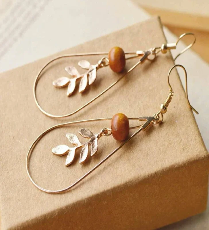 Ladies earrings age suitability-Gorgeous Leaf Water Drop Earrings