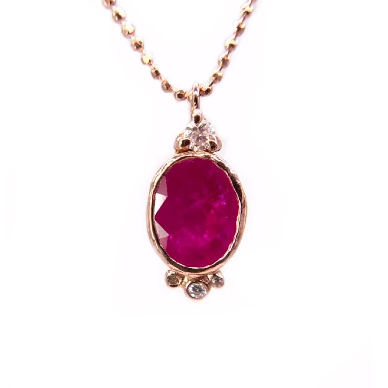 Ladies necklaces geometric shapes-Ruby Oval Necklace