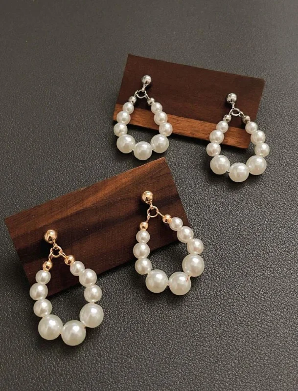 Ladies earrings European flair-Elegant Water Drop Shaped Pearl Earrings with Silver or Gold Posts