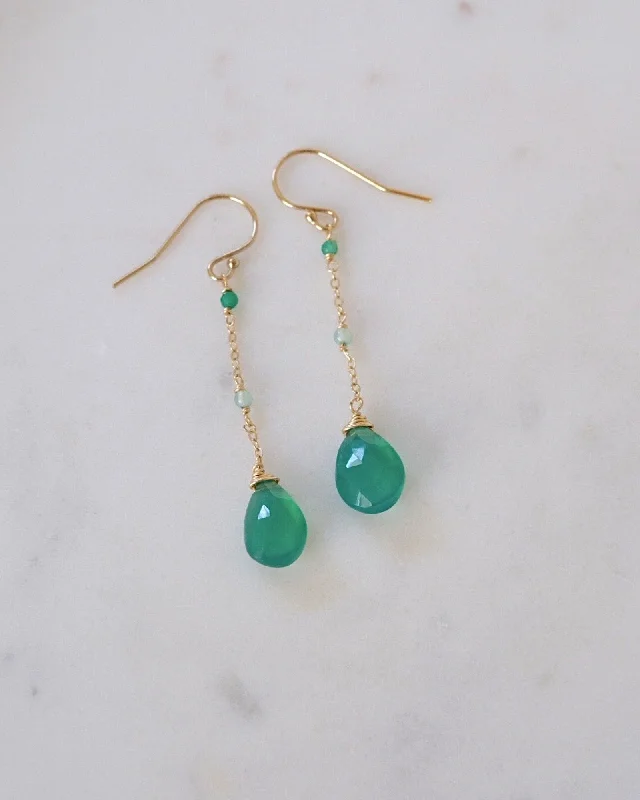 Ladies earrings modern appeal-Green onyx mix drop earrings