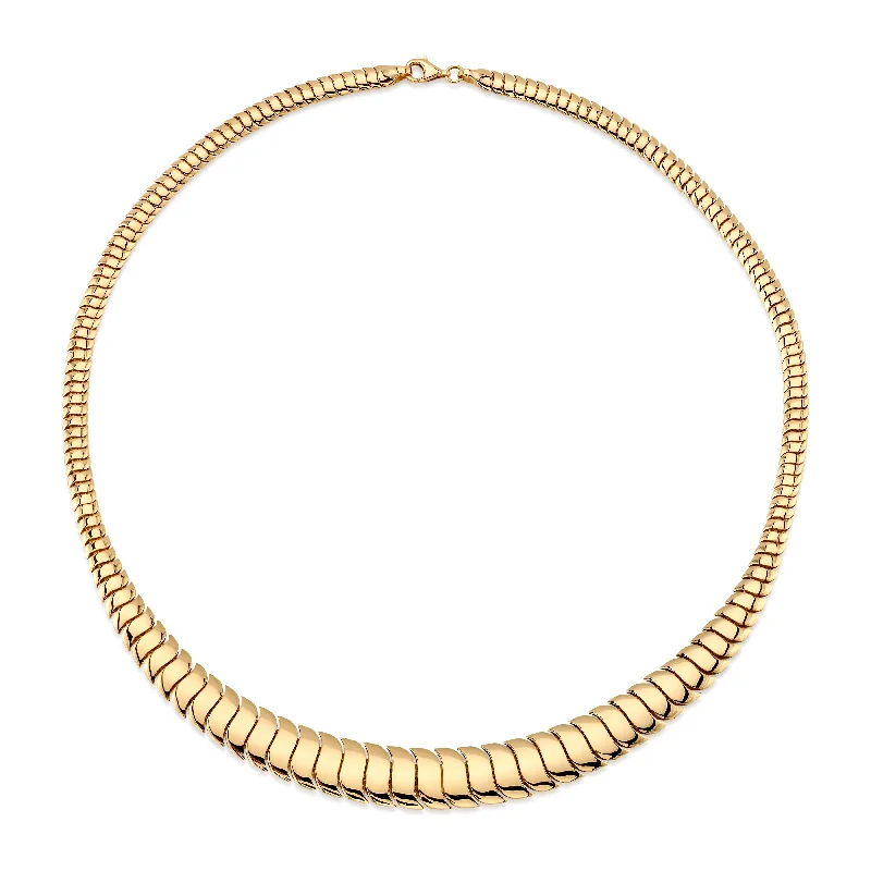 Ladies necklaces care advice-Flat Wavy Link Necklace