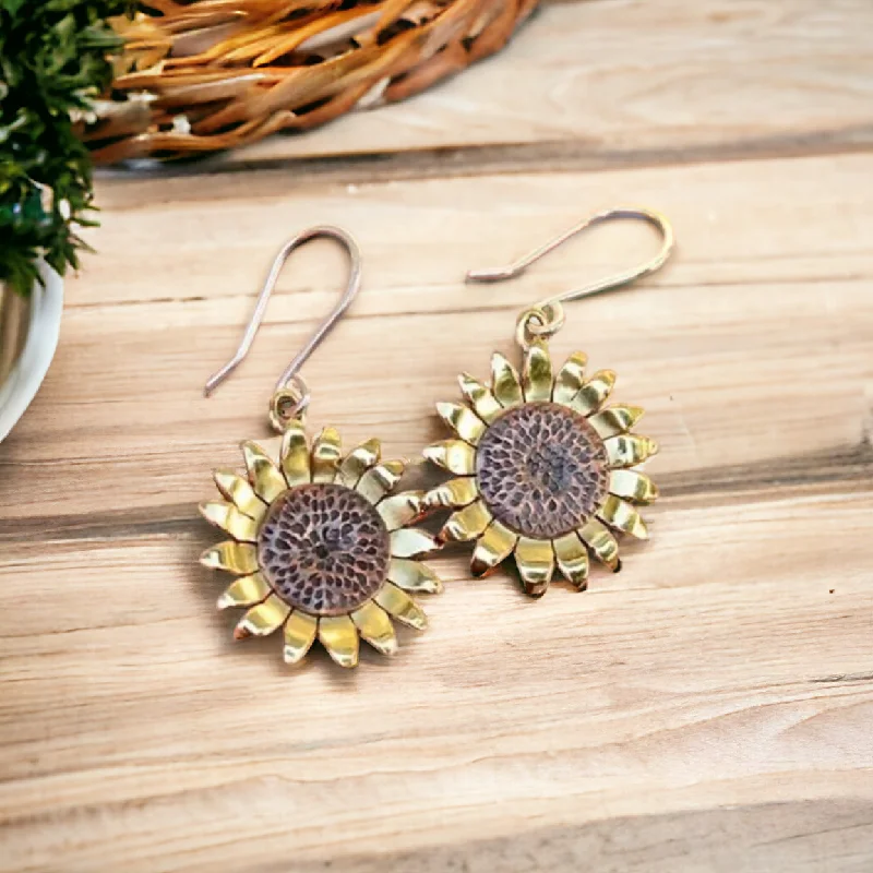 Ladies earrings creative pieces-Beautiful Yellow Sunflower Earrings