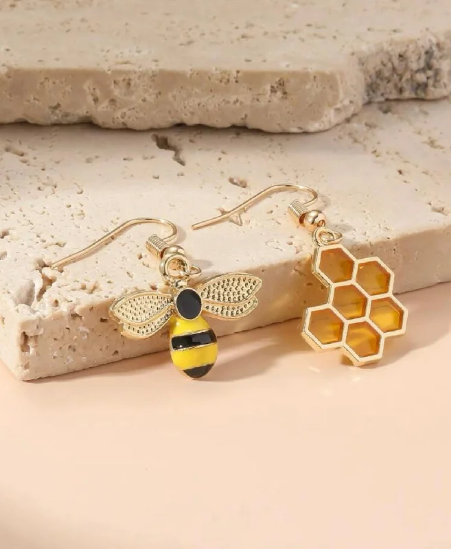 Ladies earrings 2025 trends-Beautiful Bee and Honeycomb Earrings