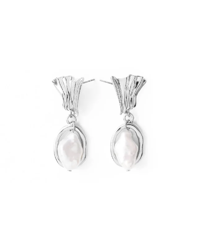 Ladies earrings price range-Colada Silver Earrings