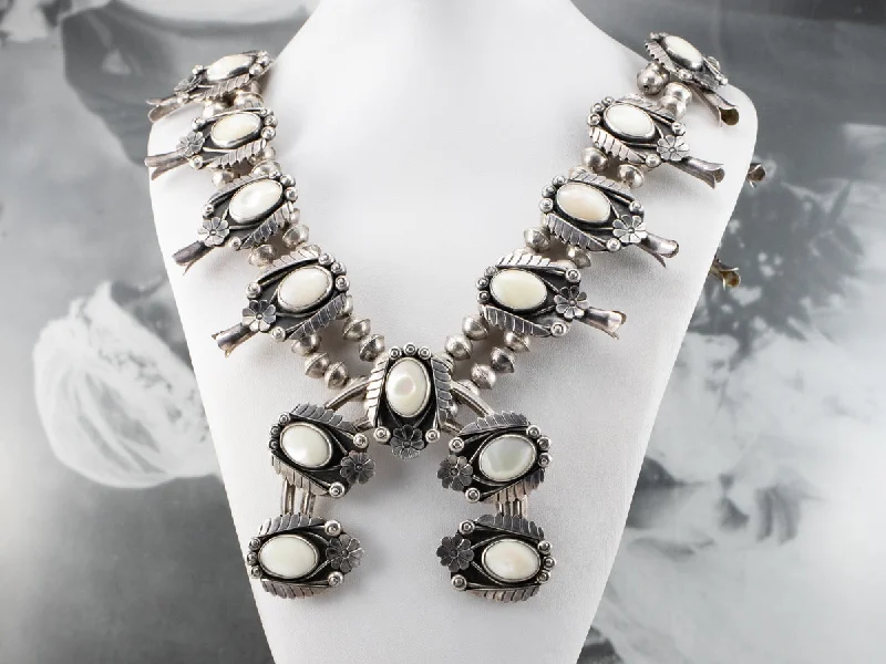 Ladies necklaces proposal surprises-Mother of Pearl 1972 Native American Squash Blossom Necklace