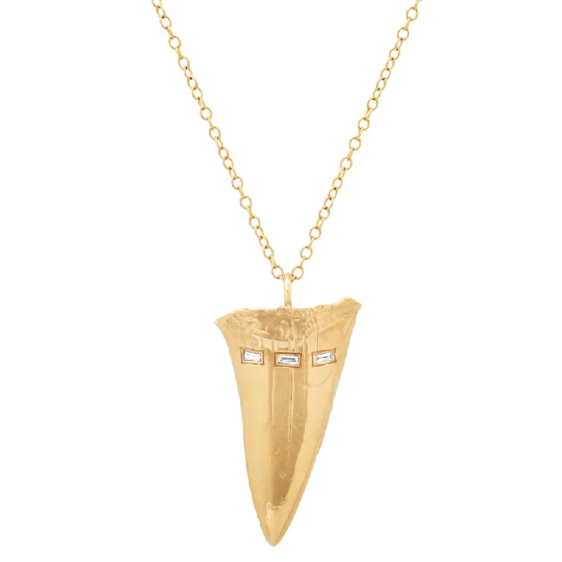 Ladies necklaces fashion trends-Large Mako Tooth Necklace